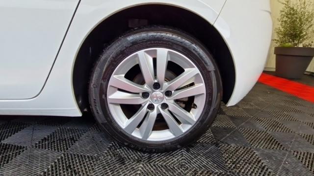 Peugeot 308 image 3