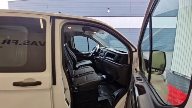 Ford Transit Custom image 4