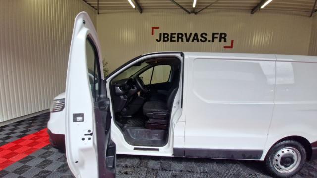 Renault Trafic image 8