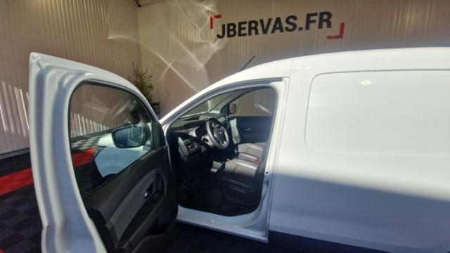 Renault Express Van image 3