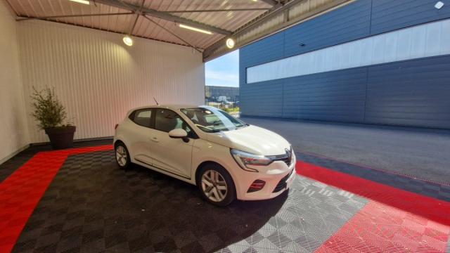 Renault Clio image 9