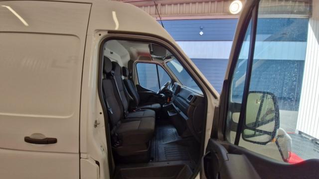 Renault Master image 1