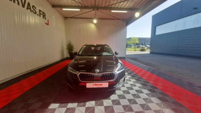 Skoda Octavia image 9