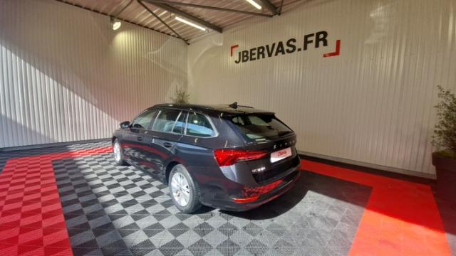 Skoda Octavia image 6