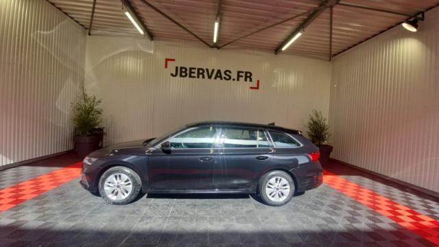 Skoda Octavia image 7