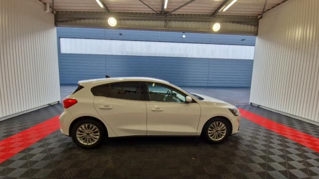 Ford Focus image 2