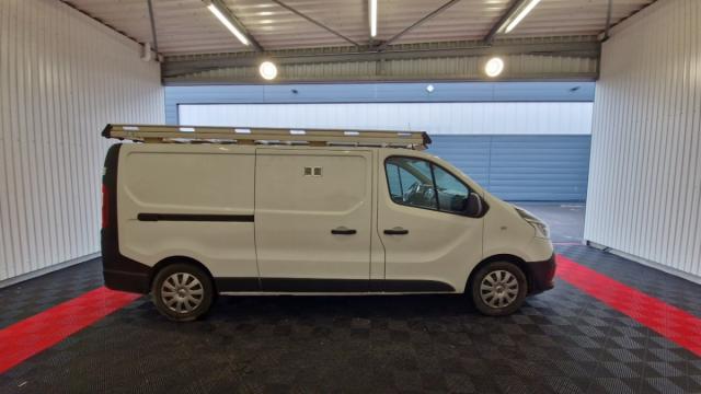 Renault Trafic image 2