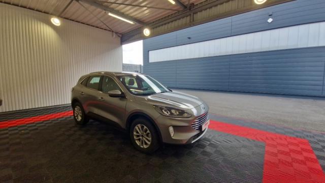 Ford Kuga image 8