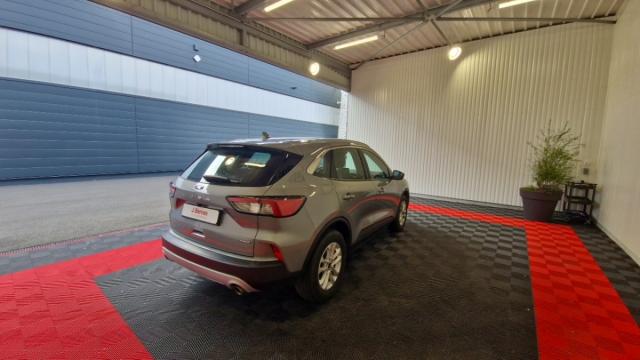 Ford Kuga image 1