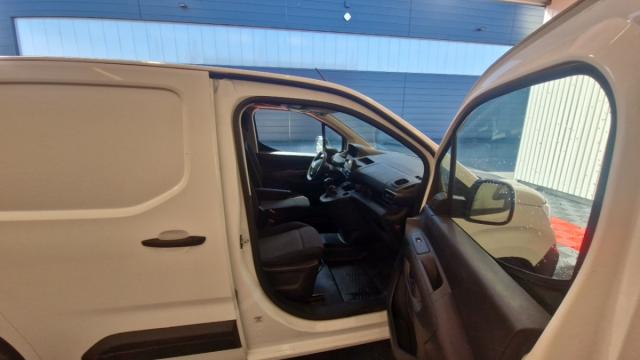 Peugeot Partner image 2