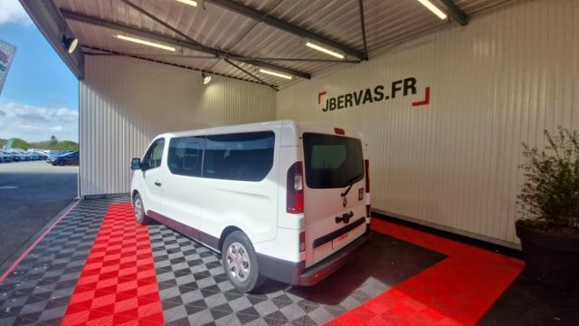 Renault Trafic image 1