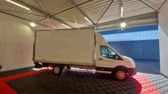 Ford Transit image 6