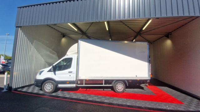 Ford Transit image 4