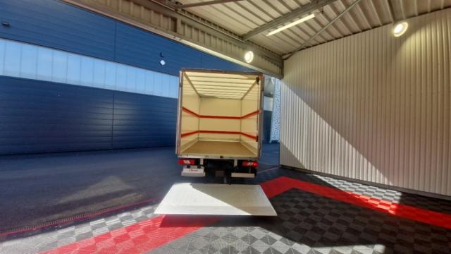 Ford Transit image 5