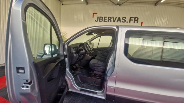 Renault Trafic image 2