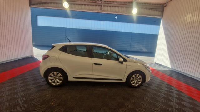 Renault Clio image 9