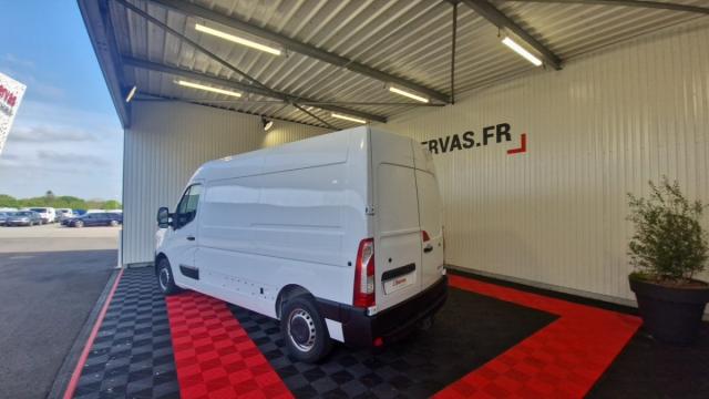 Renault Master image 9