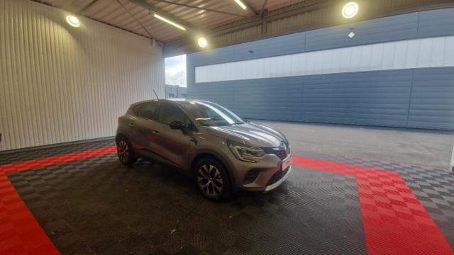 Renault Captur image 1