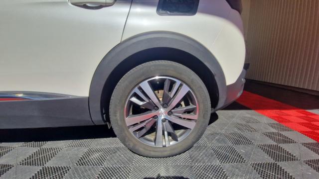 Peugeot 3008 image 3
