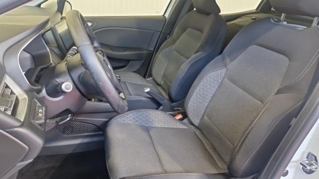 Renault Clio image 8