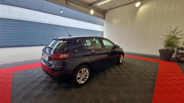 Peugeot 308 image 2