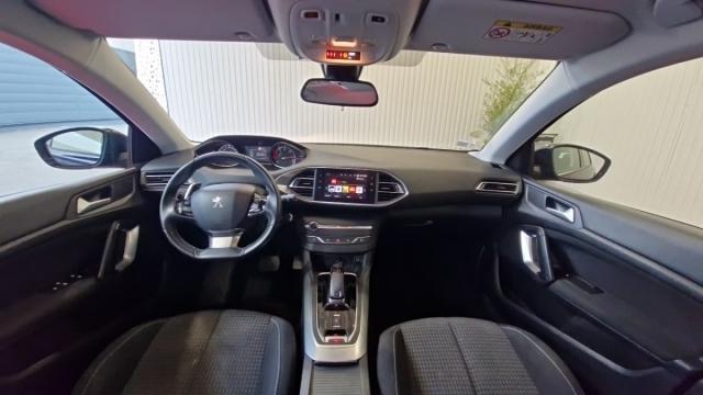 Peugeot 308 image 8