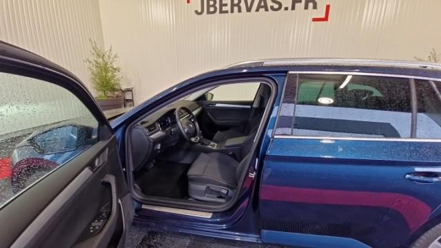 Skoda Superb Combi image 6