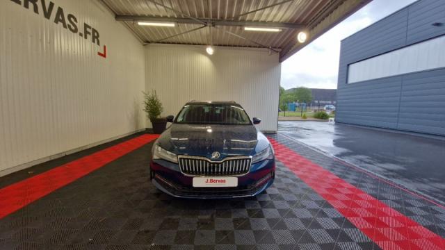 Skoda Superb Combi image 1