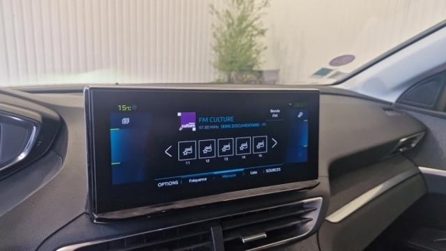 Peugeot 3008 image 2
