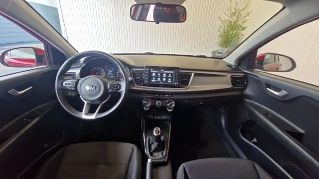 Kia Rio image 5