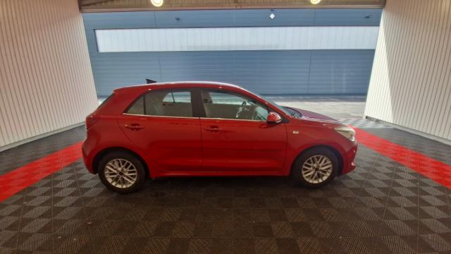 Kia Rio image 7