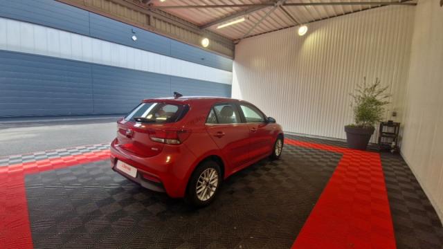 Kia Rio image 9