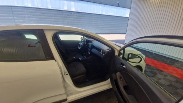 Renault Clio image 8