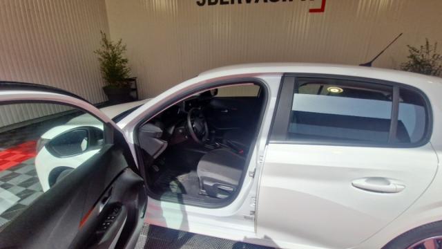Peugeot 208 image 5