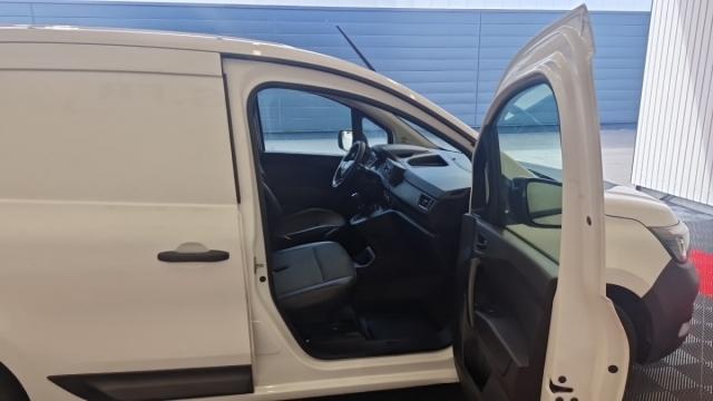 Renault Kangoo Van image 9