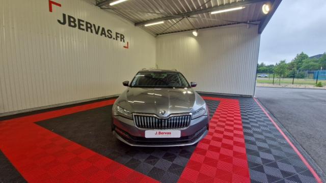 Skoda Superb Combi image 3