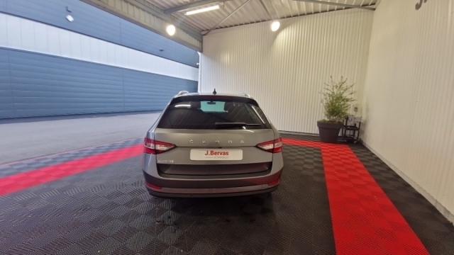 Skoda Superb Combi image 4