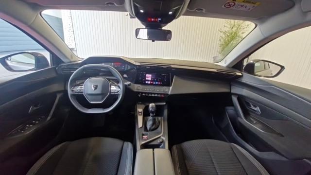 Peugeot 308 image 8