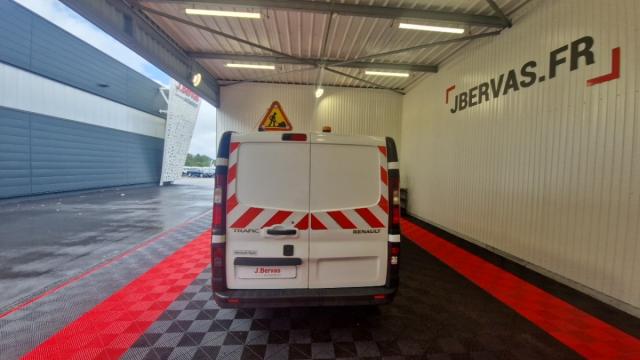 Renault Trafic image 2