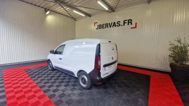Renault Express Van image 9