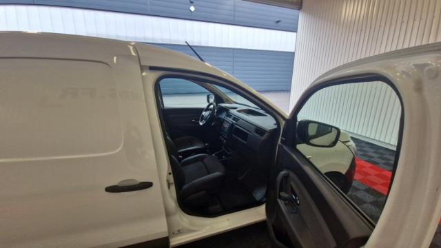 Renault Express Van image 3