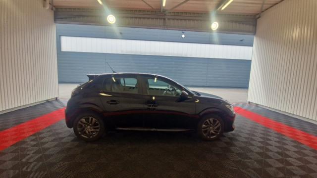 Peugeot 208 image 6