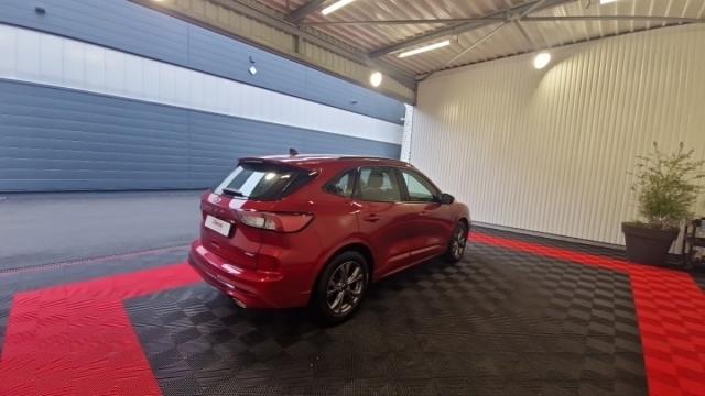 Ford Kuga image 2