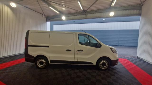Renault Trafic image 3