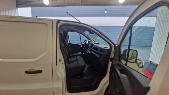 Renault Trafic image 1