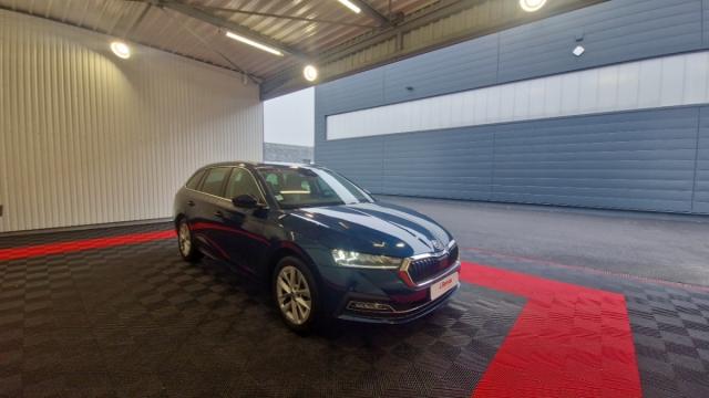 Skoda Octavia image 2