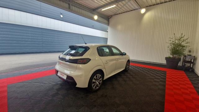 Peugeot 208 image 2