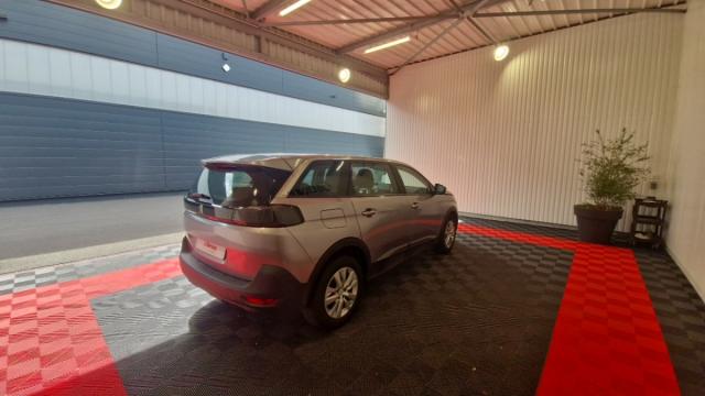 Peugeot 5008 image 4
