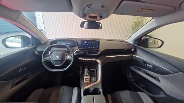 Peugeot 5008 image 1