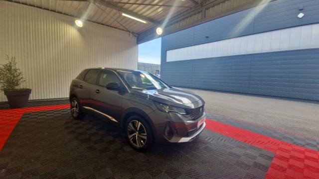 Peugeot 3008 image 2